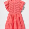 Vestido infantil de encaje con volantes escalonados