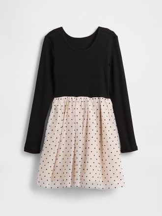 Vestido infantil de técnica mixta