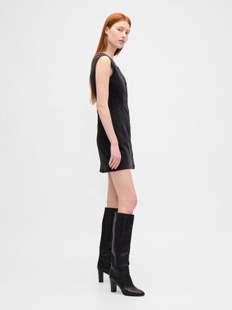 Vestido mini de mezclilla con cuello en V