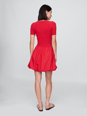 Vestido mini moderno de burbujas con técnica mixta